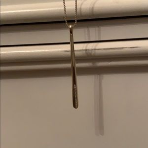 Gold kendra Scott long necklace